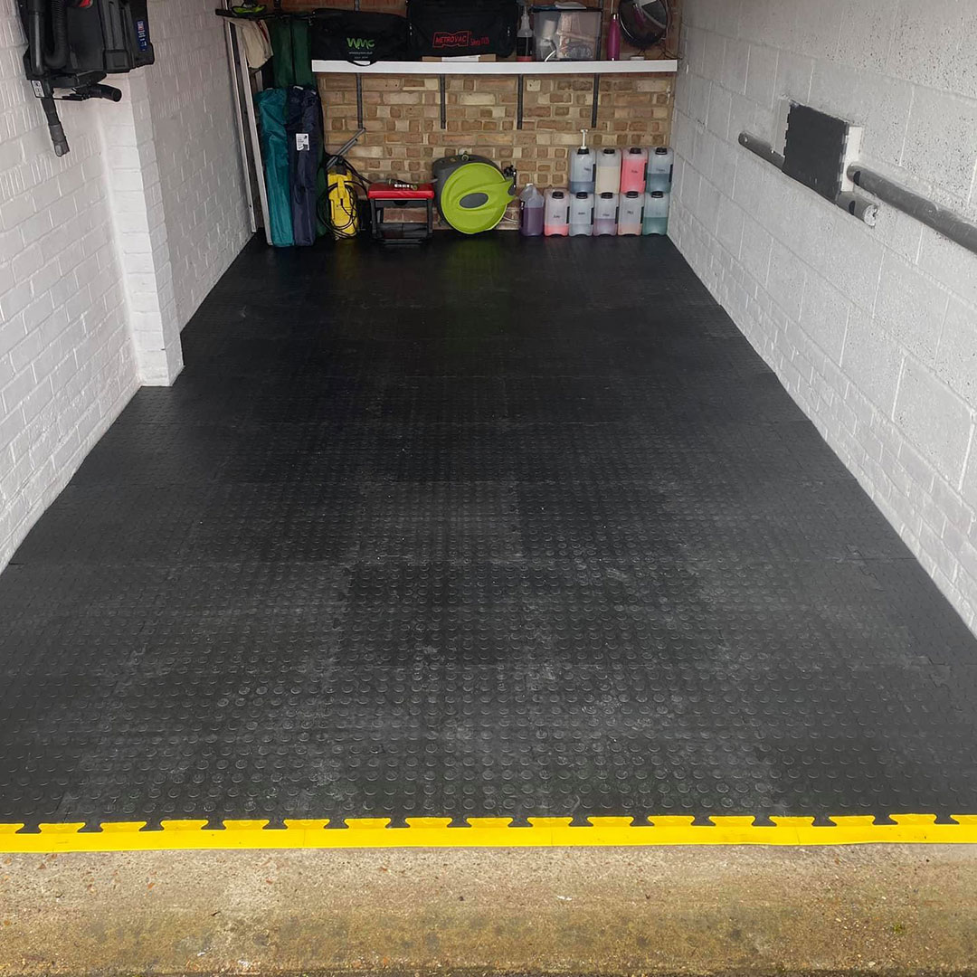 Single Garage Tile Using The MotoMat Product